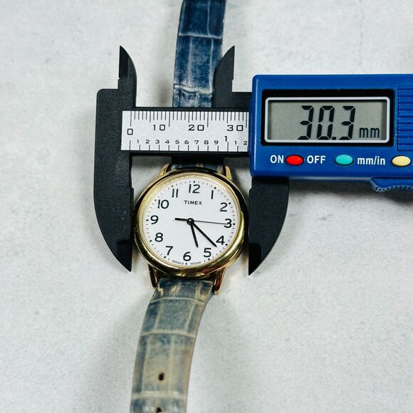 Timex Watch Womens 30mm Easy Reader Indiglo Gold Tone WR 30M New Battery - Picture 11 of 12